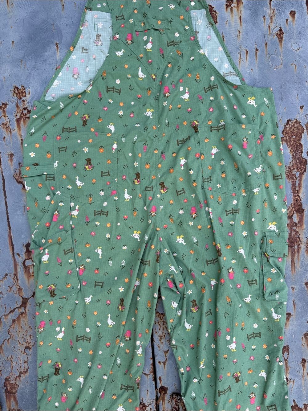 Limited Edition Duluth Heirloom
Gardening Overalls - Picture 8 of 11